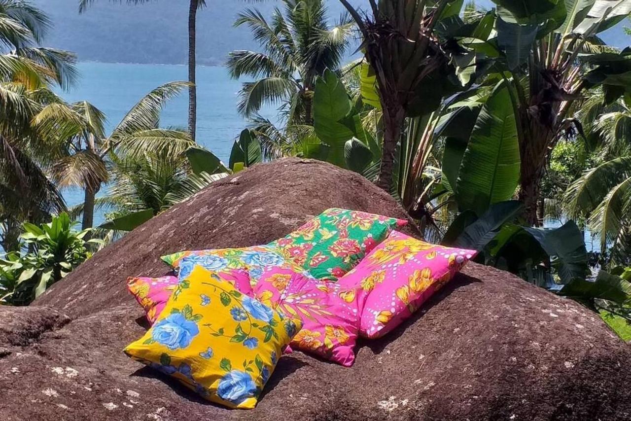 Elephant Guesthouse Beira Mar - Suites Com Cafe Da Manha Ilhabela Ngoại thất bức ảnh